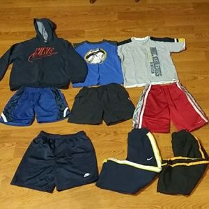 Boys youth Nike bundle size 3T- 7